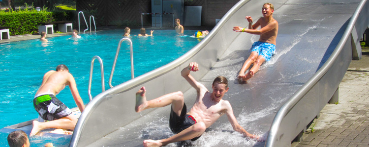 Volleyball- und Beachvolleyballcamp jetzt buchen!
