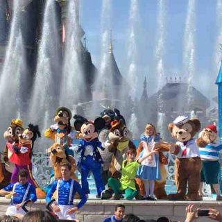 Tageskarte für Disneyland Park oder Walt Disney Studios Park inkl. Transfer